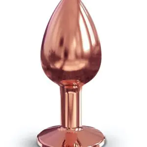 Dorcel propose le Diamond Plug, un plug anal en aluminium , de couleur Rose Gold, très Glamour, avec un bijou noir ressemblant à un diamant à son extrémité. Pour varier les sensations, le Diamond Plug est sensible à la température et disponible en 3 tailles différentes.
