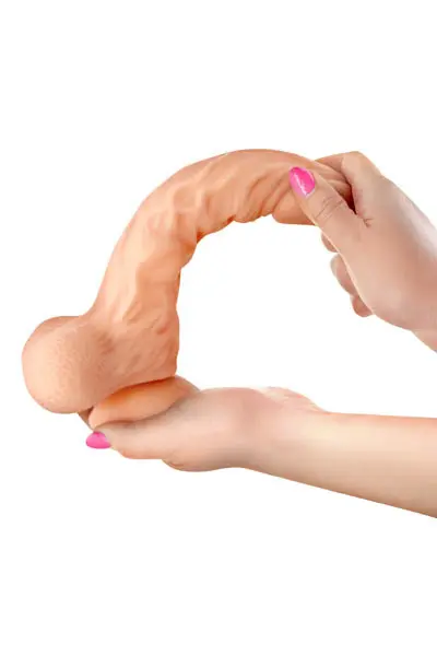 Gode ultra-réaliste 19 cm Real Joe - Real Body 3 Un pénis flexible et ultra doux, d’un réalisme révolutionnaire avec un va-et-vient du prépuce, des testicules souples à billes mouvantes et une ventouse puissante pour fixation sur toutes surfaces.