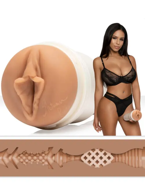Mastubateur Autumn Falls - Fleshlight 1 Fleshlight présente le masturbateur Fleshlight Girls Autumn Falls Cream, le clone parfait du vagin d'Autumn Falls , la jeune star du porno latina aux formes de rêve.