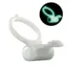 Cockring vibrant en silicone phosphorescent, dédié aux plaisirs partagés. L'anneau maintient une érection de qualité pendant que la petite langue rapeuse stimule le clitoris. Cette version phosphorescente brille dans l'obscurité.