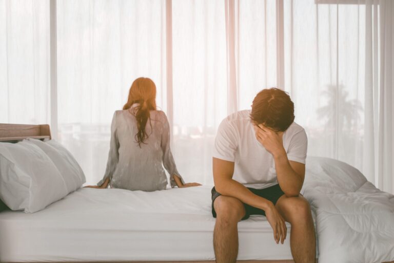 Image de présentation pour l'article "Un couple peut-il durer sans avoir de relations sexuelles ?" sur Liberté Sensuelle, votre boutique en ligne pour la vie sexuelle des couples.