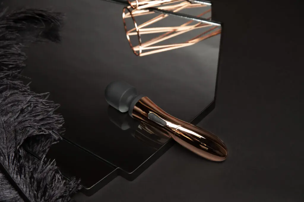 Le Curve Massager Rosy Gold : Une Expérience Sensuelle et Luxueuse sur Liberté Sensuelle
